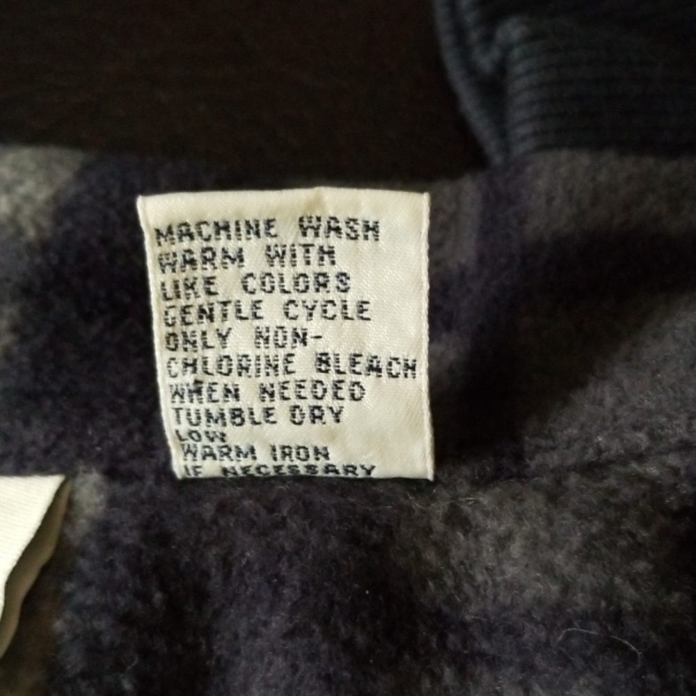 3/$28 Gap fleece plaid Unisex Jr Jacket Sz L - Picture 8 of 8